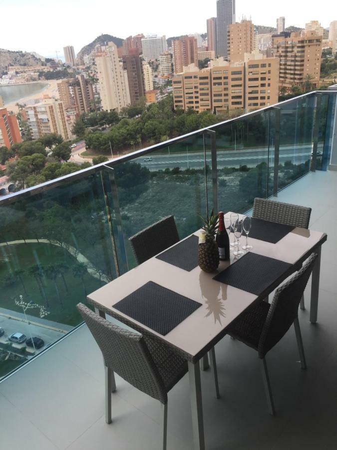 Sunset Drive Apartment เบนิดอร์ม ภายนอก รูปภาพ